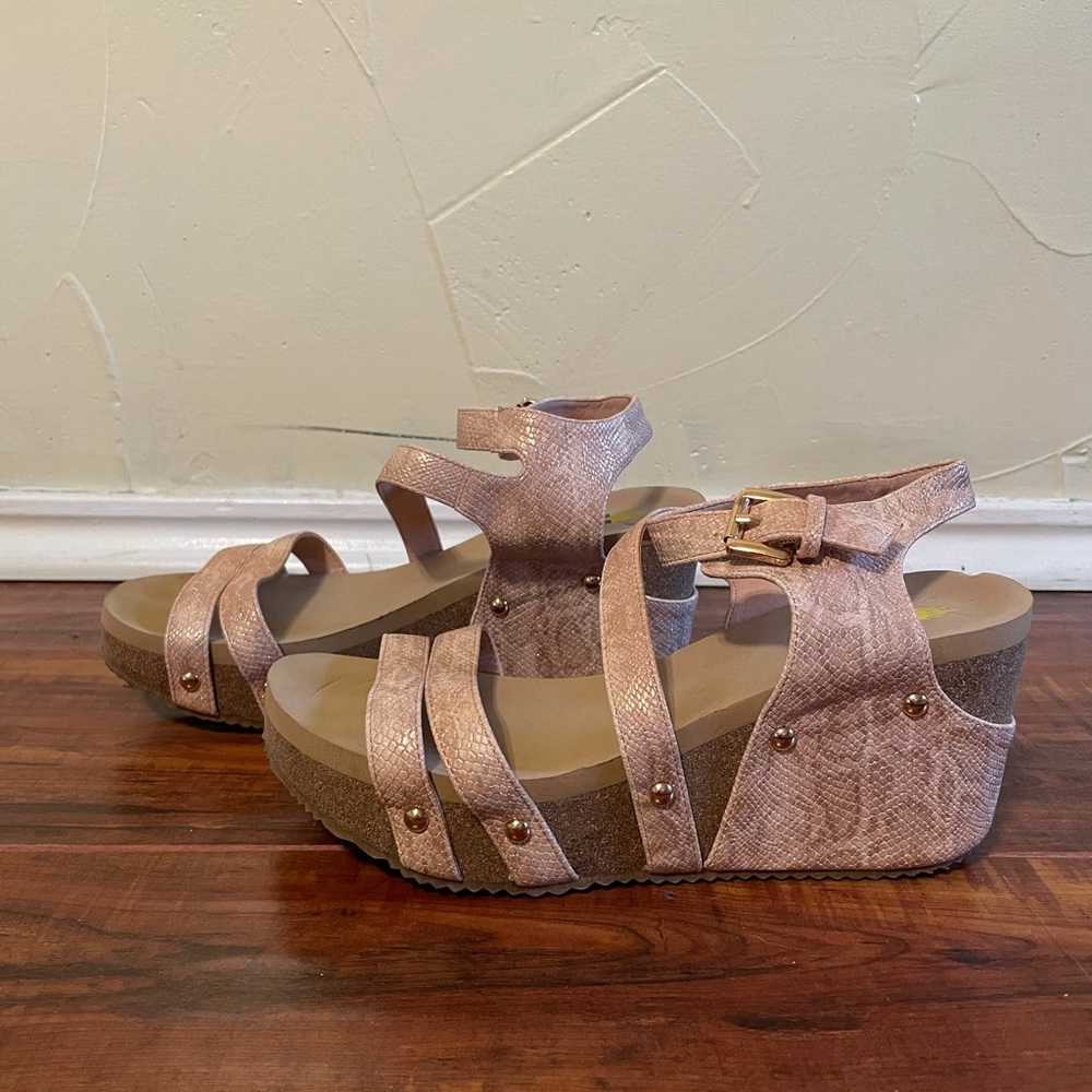 Pink and tan Volatile Wedge sandal